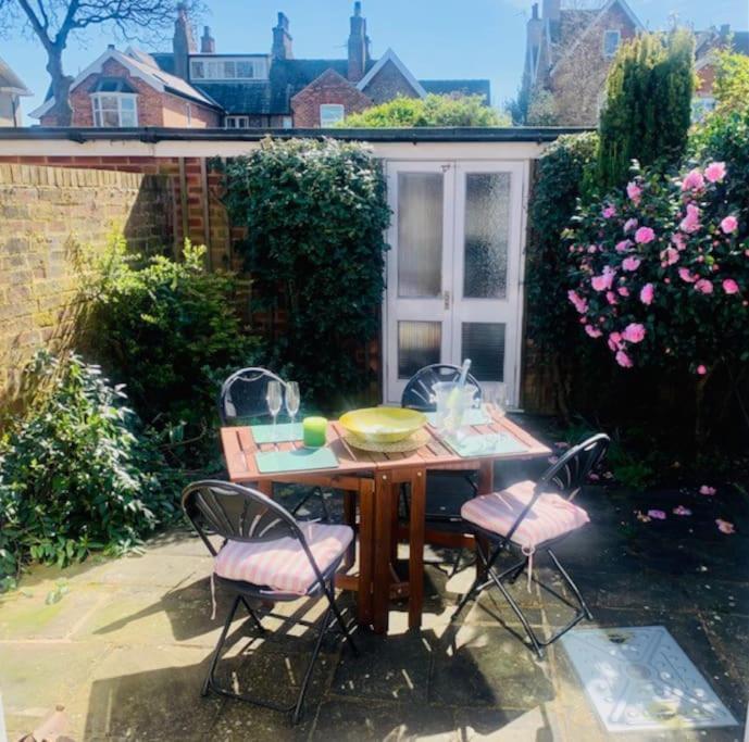 The Lytham Cottage Lytham St Annes Eksteriør billede
