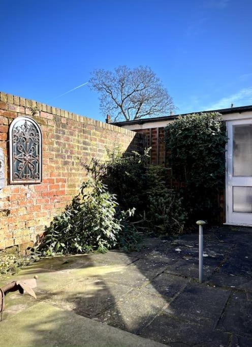 The Lytham Cottage Lytham St Annes Eksteriør billede